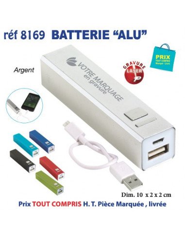 Batterie externe blanche avec deux ports USB et câble de rechargement, vue en perspective.